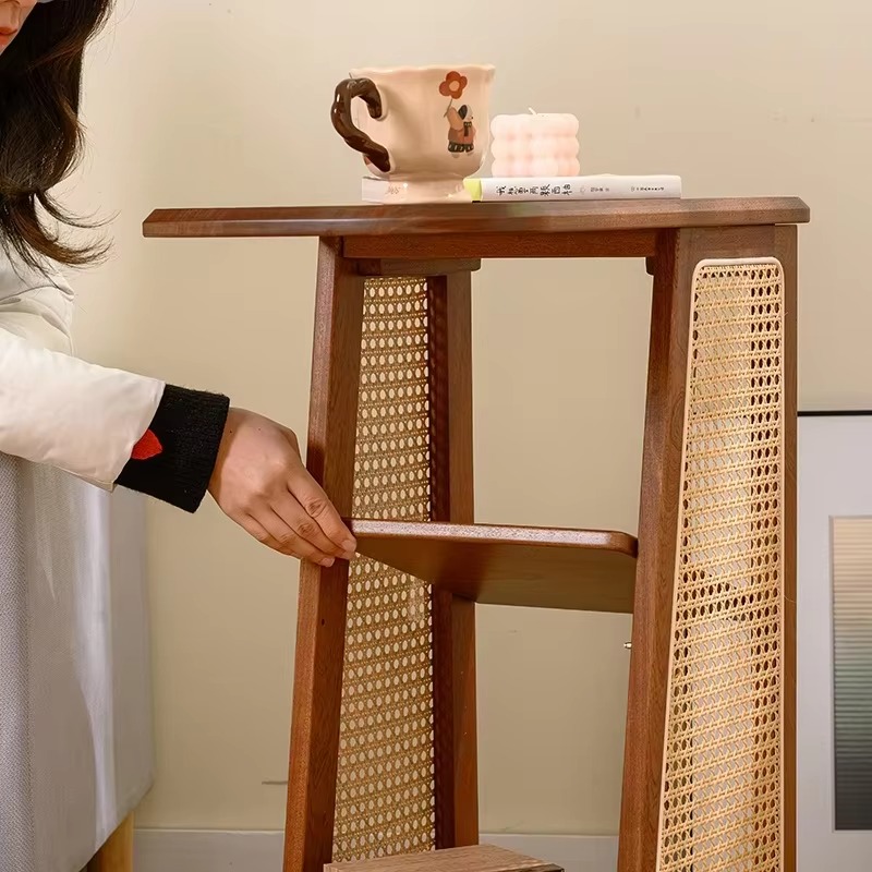 Mesa Auxiliar de Madera Maciza - Coffee Or Tea Please reseña y precio